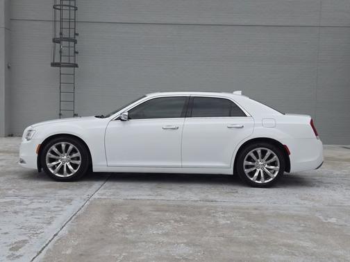 2019 Chrysler 300 Limited