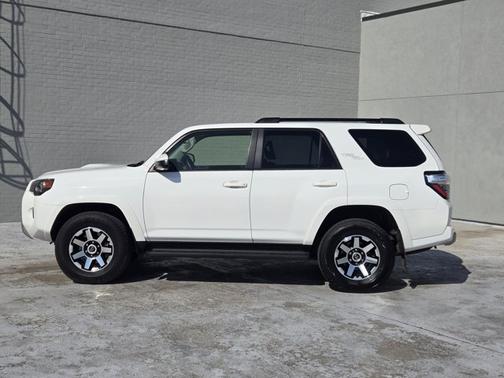 2024 Toyota 4Runner TRD Off Road