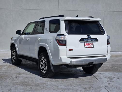 2024 Toyota 4Runner TRD Off Road