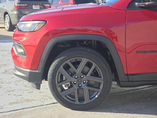 2026 Jeep Compass Latitude Altitude