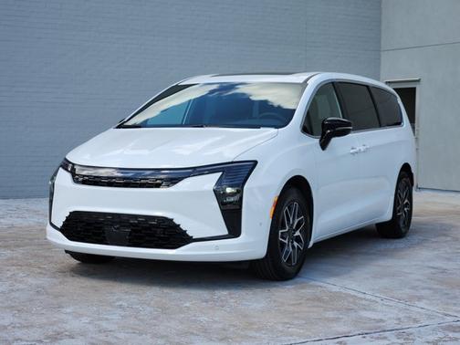 Bright White Clearcoat 2027 Chrysler Pacifica Limited