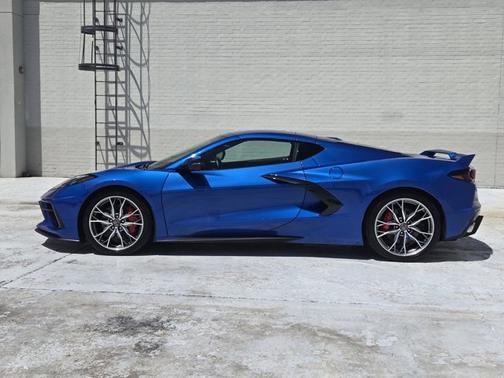 2023 Chevrolet Corvette 2LT