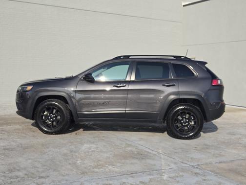 2022 Jeep Cherokee X