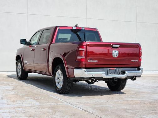 Delmonico Red Pearlcoat 2022 RAM 1500 Laramie