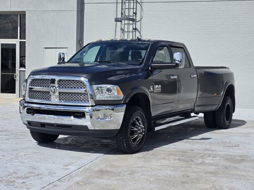 2017 RAM 3500 Laramie