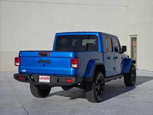 2025 Jeep Gladiator Nighthawk