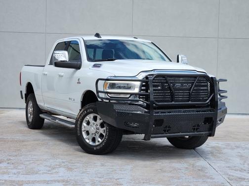 Bright White Clearcoat 2024 RAM 2500 Laramie