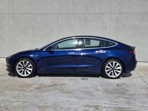 2018 Tesla Model 3 LONG RANGE BATTER