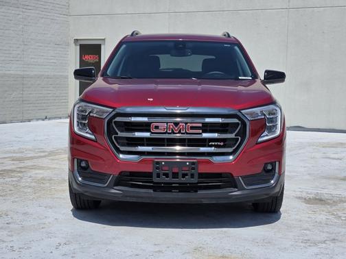 2024 GMC Terrain AT4