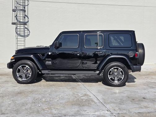 2023 Jeep Wrangler Sahara