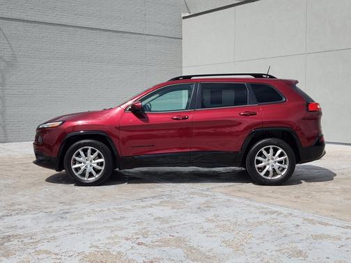 Velvet Red Pearlcoat 2018 Jeep Cherokee Latitude Tech Connect