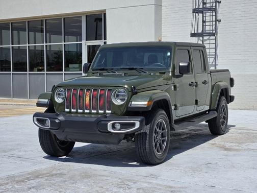 2022 Jeep Gladiator Overland