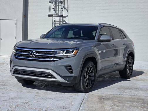 2022 Volkswagen Atlas Cross Sport 2.0T SE w/Technology