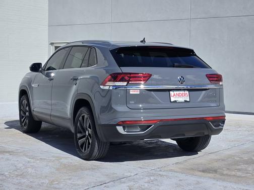 2022 Volkswagen Atlas Cross Sport 2.0T SE w/Technology