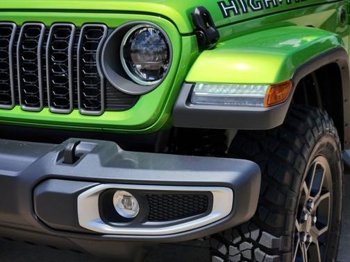 2025 Jeep Gladiator High Tide