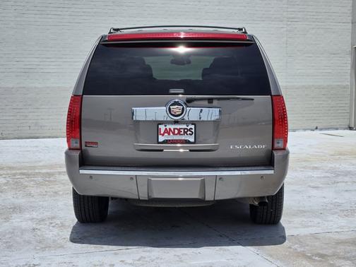 2013 Cadillac Escalade Base
