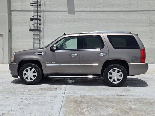 2013 Cadillac Escalade Base