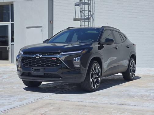 Mosaic Black Metallic 2025 Chevrolet Trax 2RS