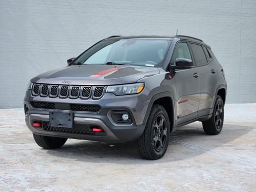 Gray 2024 Jeep Compass Trailhawk