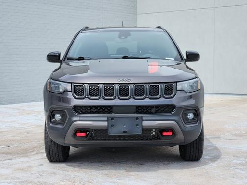 Gray 2024 Jeep Compass Trailhawk