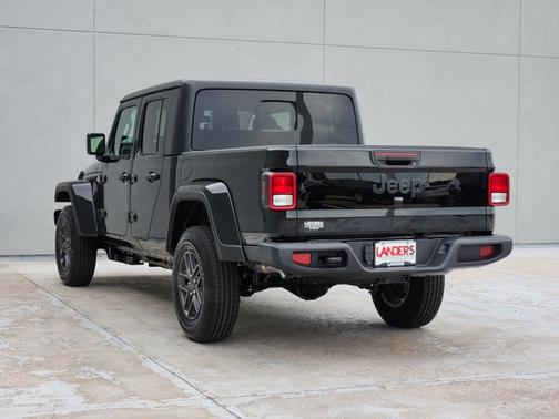 Black Clearcoat 2026 Jeep Gladiator Sport S
