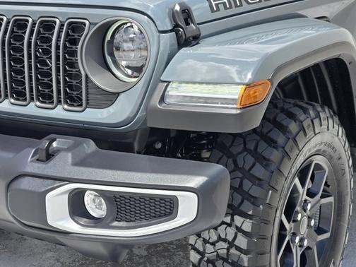 2025 Jeep Gladiator High Tide