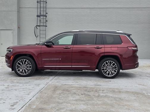 2022 Jeep Grand Cherokee L Summit Reserve