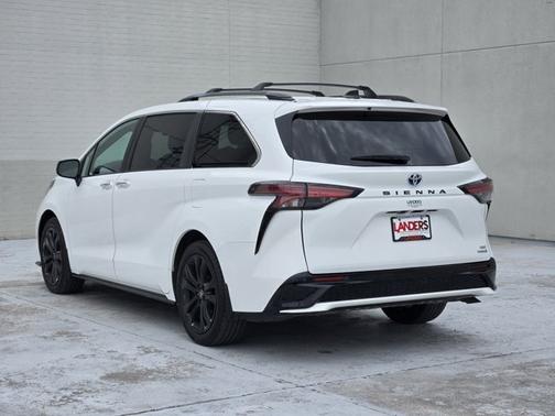 2023 Toyota Sienna XSE