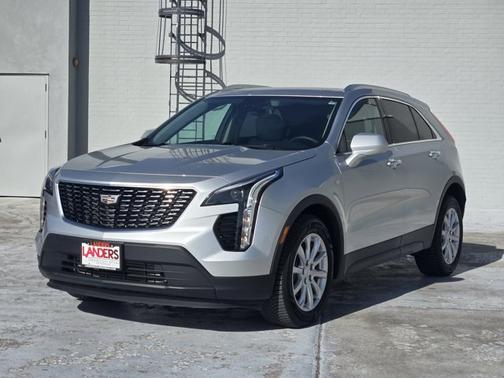 2022 Cadillac XT4 AWD Luxury