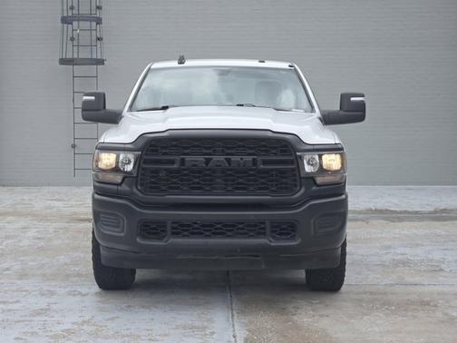 Bright White Clearcoat 2024 RAM 2500 Tradesman