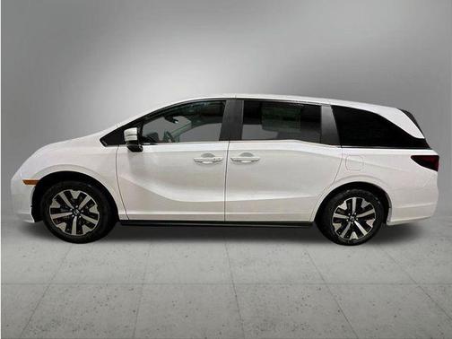 Platinum White Pearl 2026 Honda Odyssey EX-L