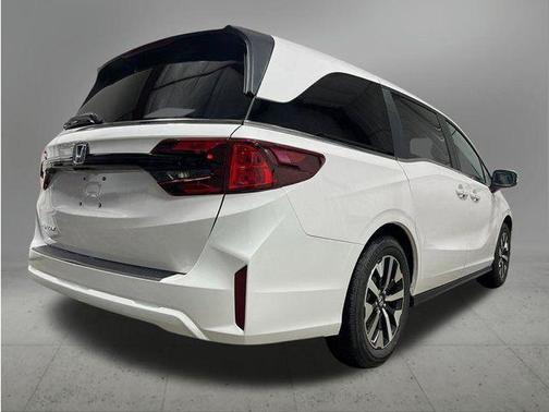 Platinum White Pearl 2026 Honda Odyssey EX-L