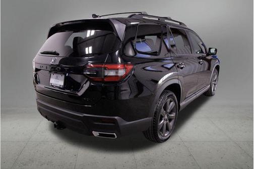 2023 Honda Pilot AWD Sport