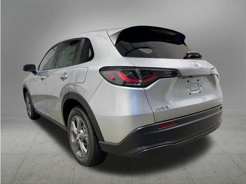 Solar Silver Metallic 2027 Honda HR-V LX