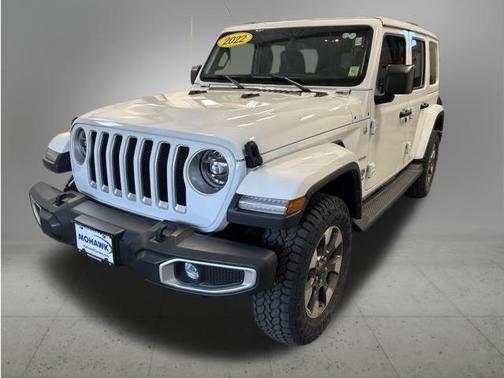 Bright White Clearcoat 2022 Jeep Wrangler Unlimited Sahara