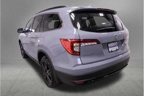 Sonic Gray Pearl 2022 Honda Pilot AWD Special Edition