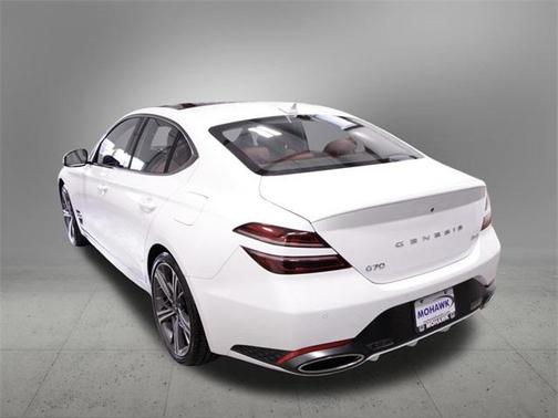 2025 Genesis G70 2.5T AWD