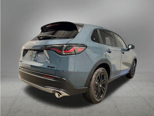 Nordic Forest Pearl 2027 Honda HR-V Sport