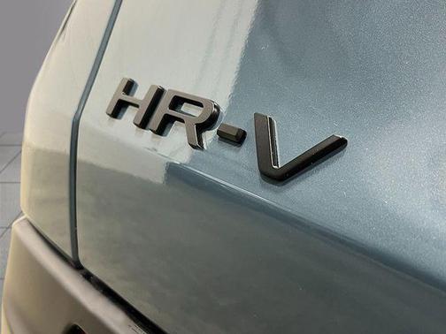 Nordic Forest Pearl 2027 Honda HR-V Sport