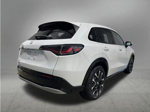 Platinum White Pearl 2027 Honda HR-V EX-L