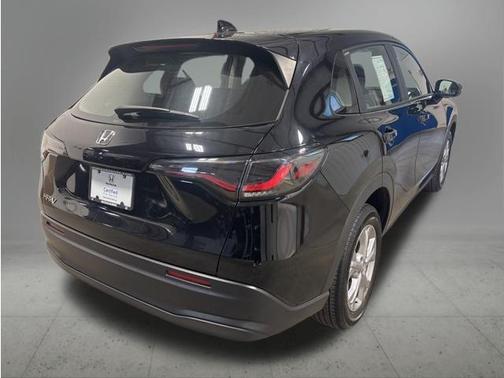 Crystal Black Pearl 2023 Honda HR-V LX