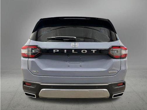Gray 2026 Honda Pilot Touring 8-Passenger