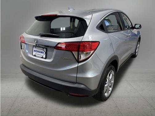 Lunar Silver Metallic 2021 Honda HR-V LX