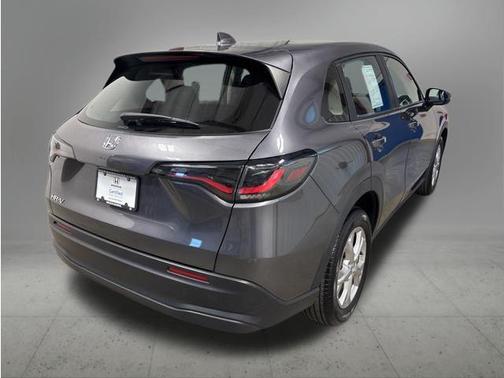 Modern Steel Metallic 2024 Honda HR-V LX
