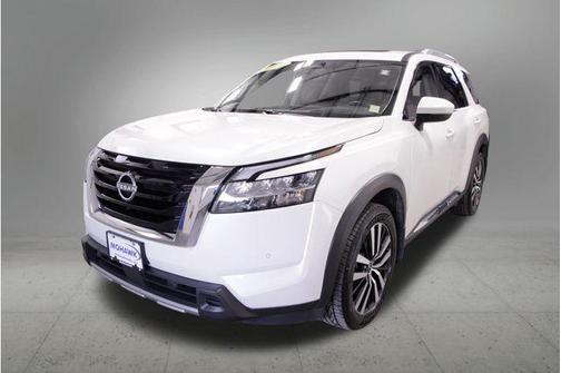 2023 Nissan Pathfinder Platinum 4WD