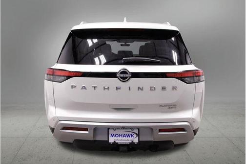 2023 Nissan Pathfinder Platinum 4WD
