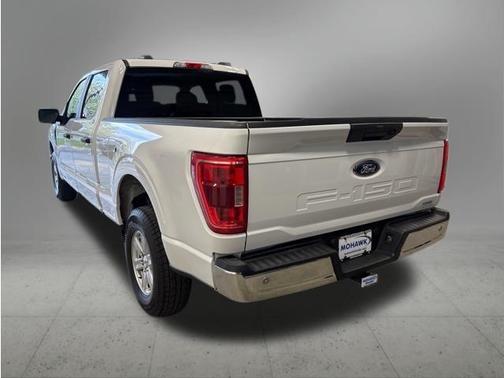 Oxford White 2022 Ford F-150 XLT