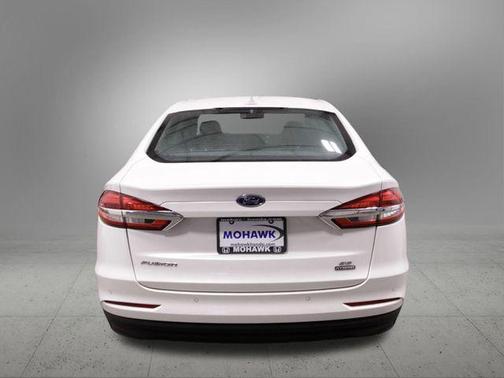 2020 Ford Fusion Hybrid SE
