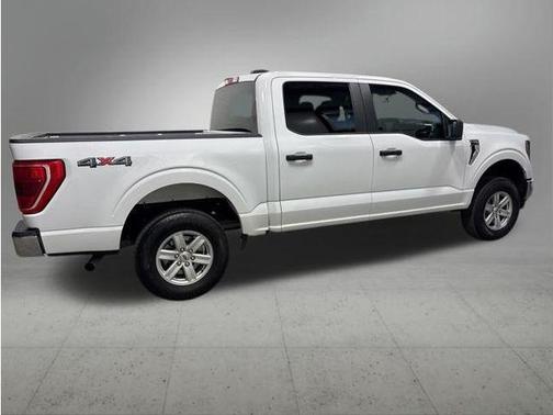 Oxford White 2023 Ford F-150 XLT