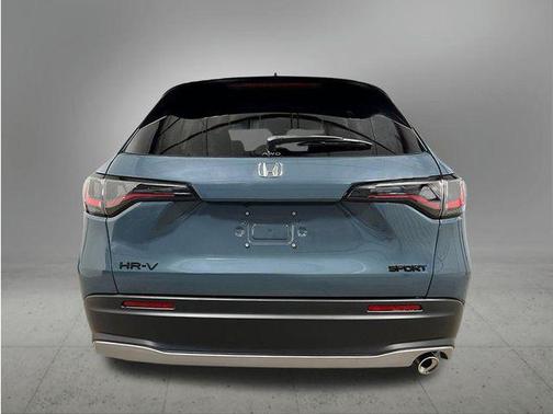 Nordic Forest Pearl 2027 Honda HR-V Sport
